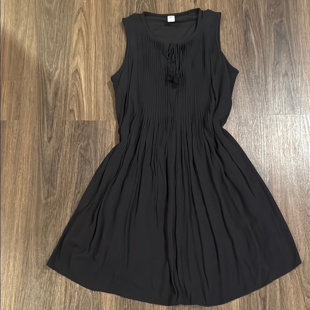 Old Navy Small Black Sleeveless Dress